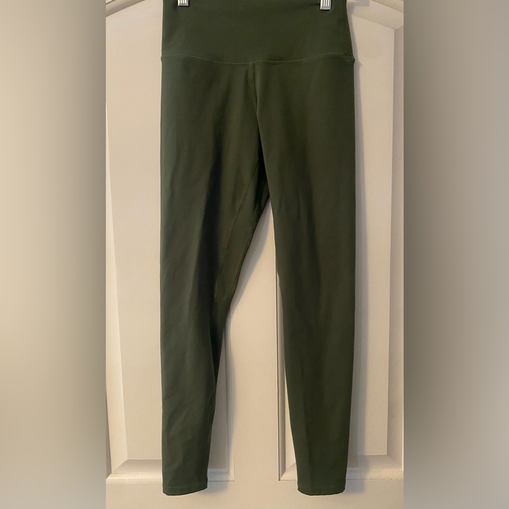 Dark Green Women’s Athletic Leggings Size M